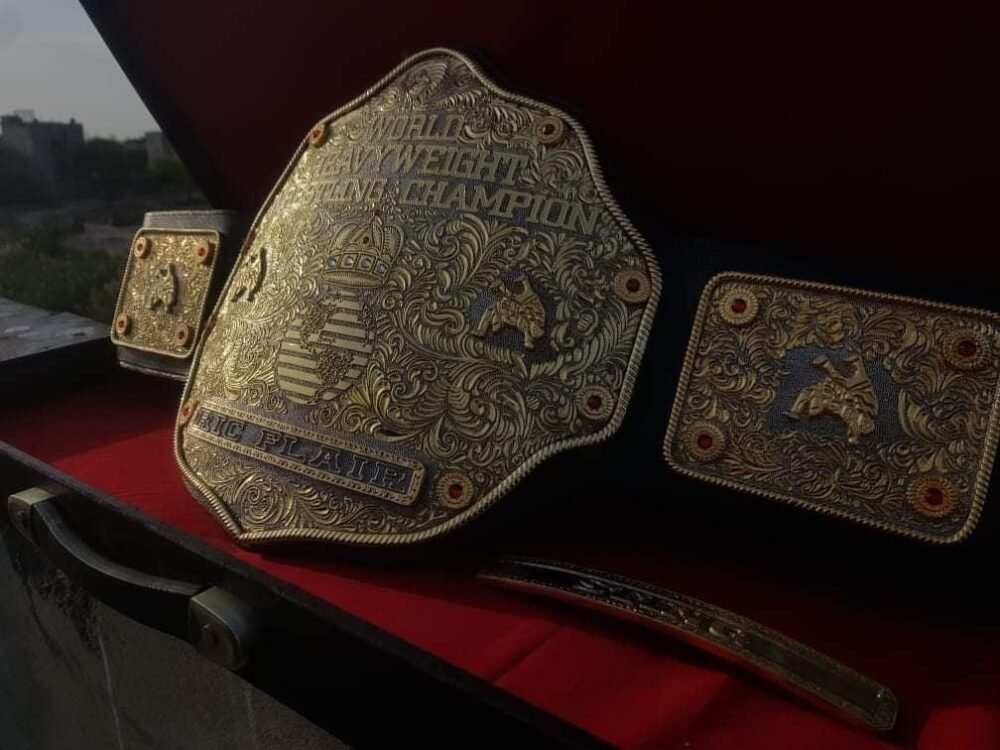 WCW Big Gold Crumwrine Championship Belt - Image 5