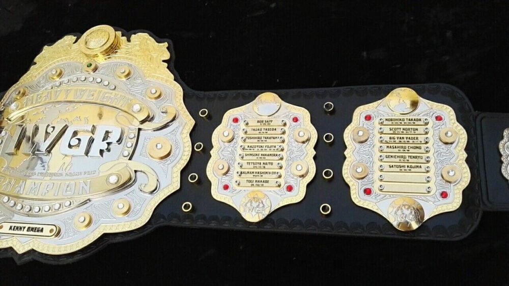 IWGP V4 HEAVYWEIGHT Championship Belt - Image 3